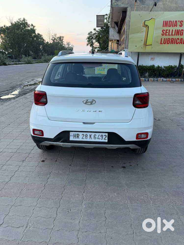 Hyundai Venue S 1.2 Petrol, 2021, Petrol