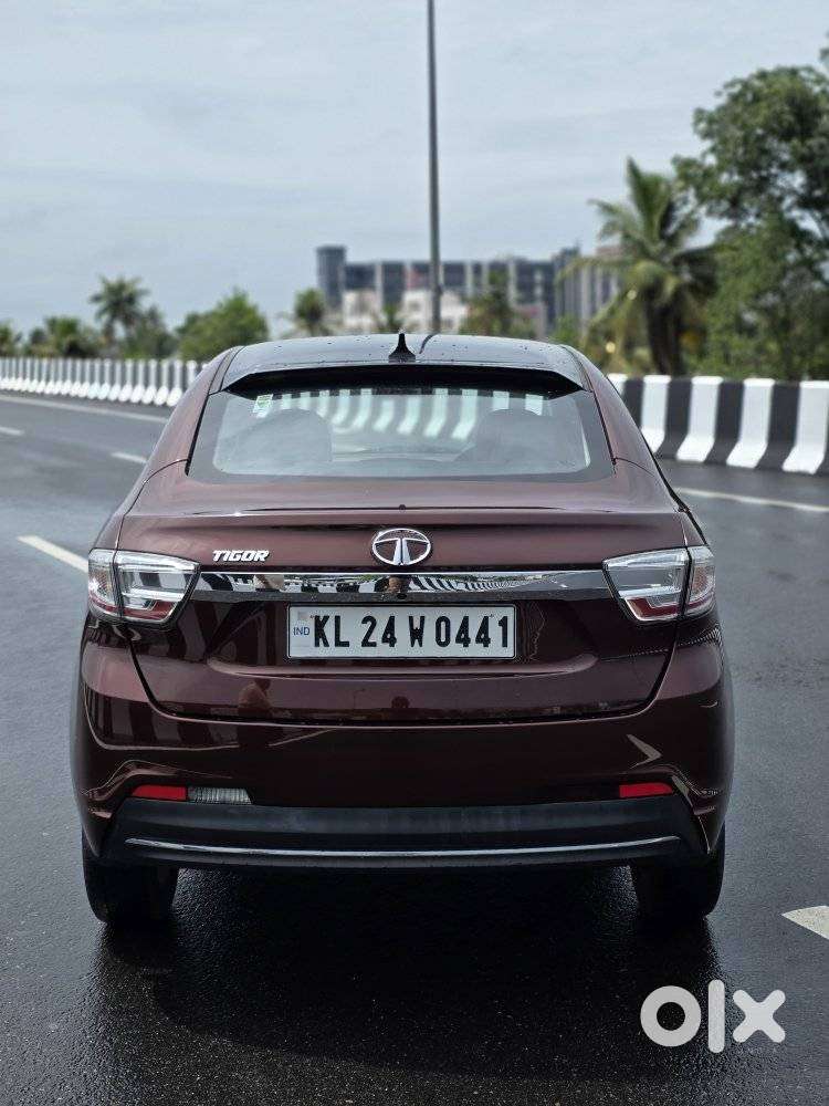 Tata Tigor Xza Plus, 2022, Petrol
