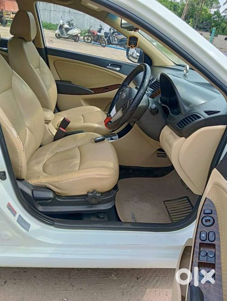 Hyundai Verna 1.6 Sx (o) Crdi At, 2013, Diesel