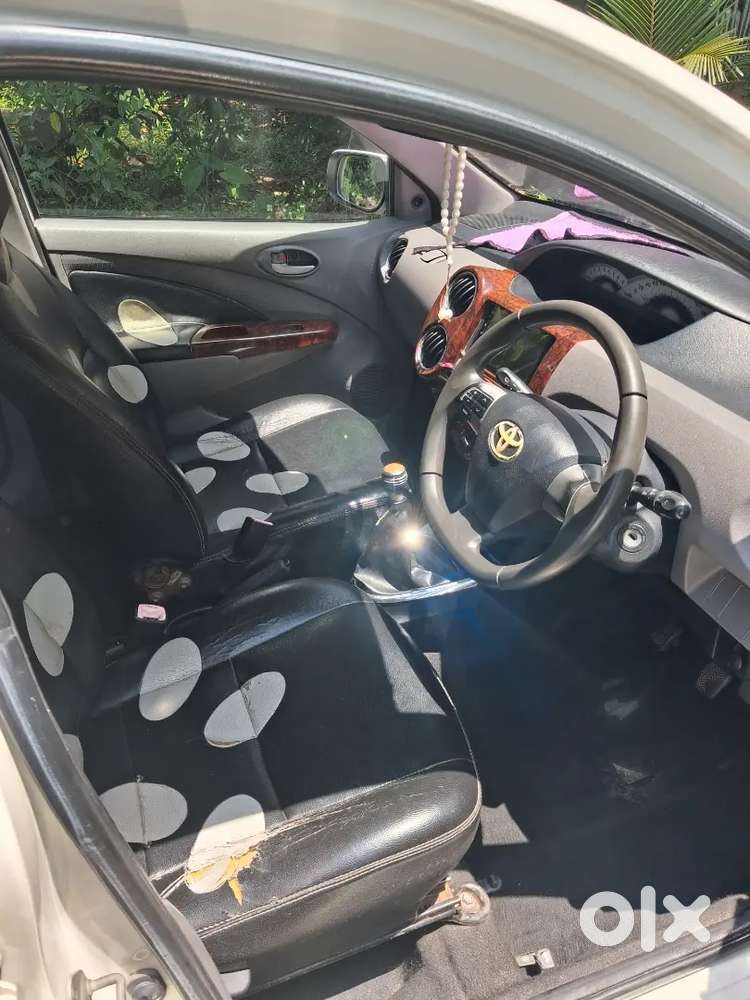 Toyota Etios Liva 2011