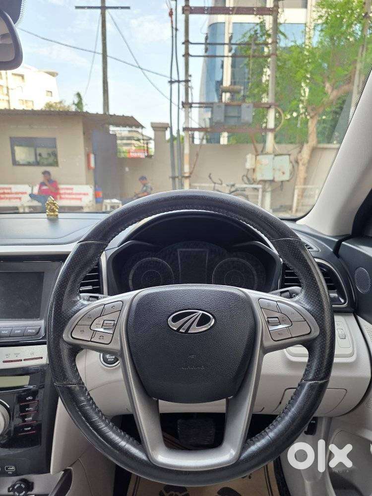 Mahindra Xuv300 1.2 W8 (o) Amt Petrol, 2021, Petrol