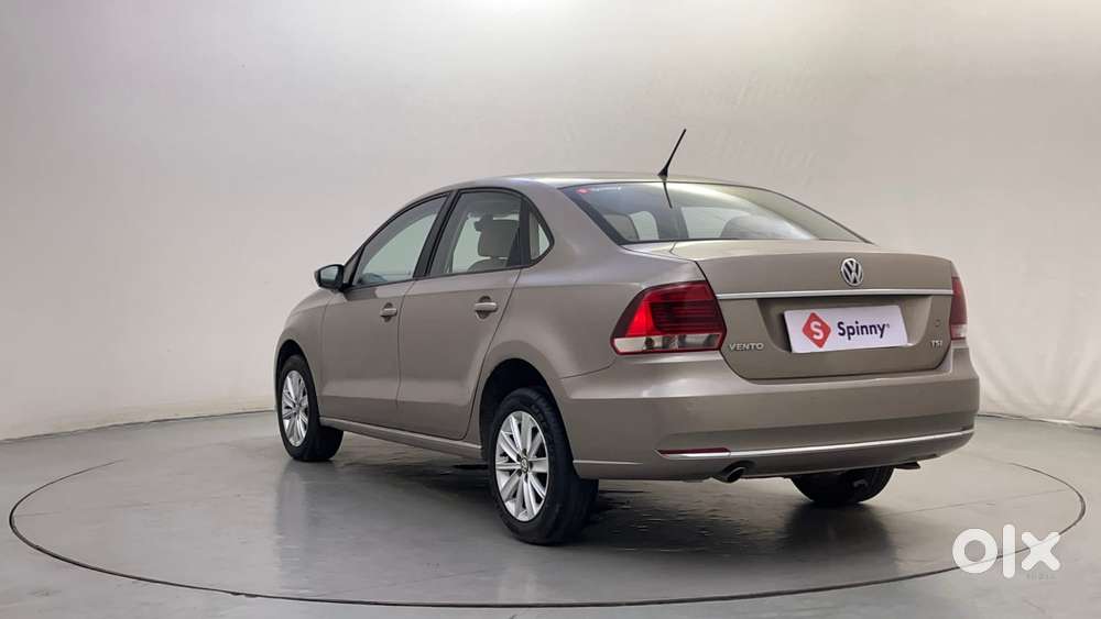 Volkswagen Vento Petrol Highline, 2016, Petrol
