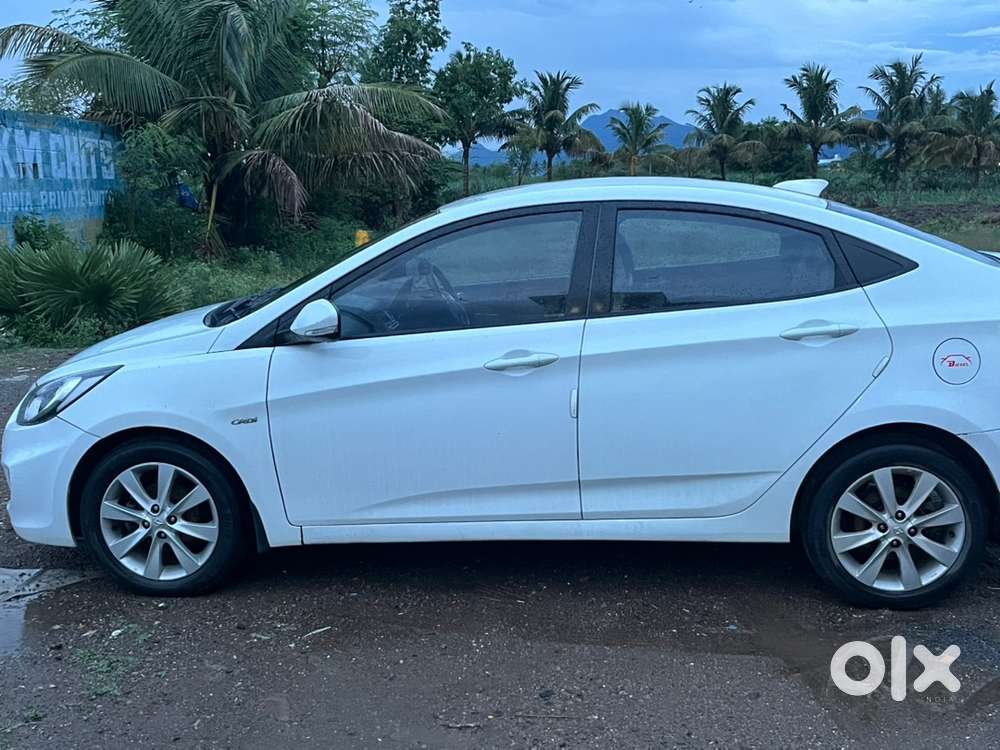 Hyundai Fluidic Verna 2014