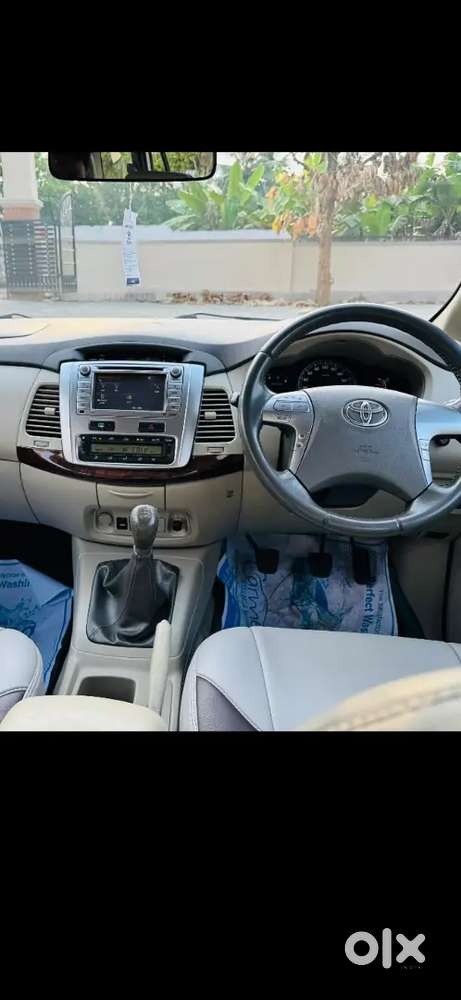 Toyota Innova 2015 Diesel Well Maintained