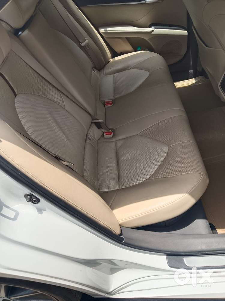 Toyota Camry Hybrid, 2024, Petrol
