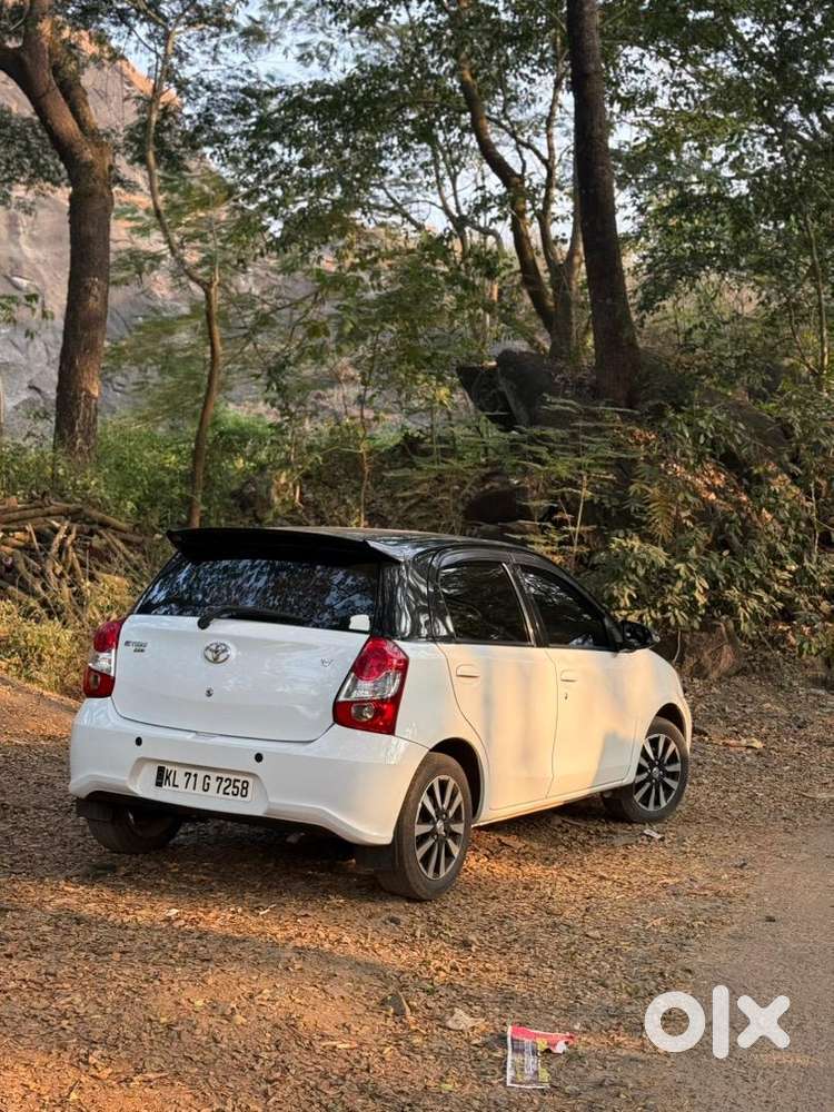 Toyota Car 2019 Petrol