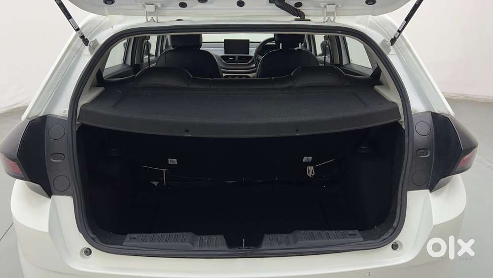 Tata Altroz 1.2 Xe, 2022, Petrol