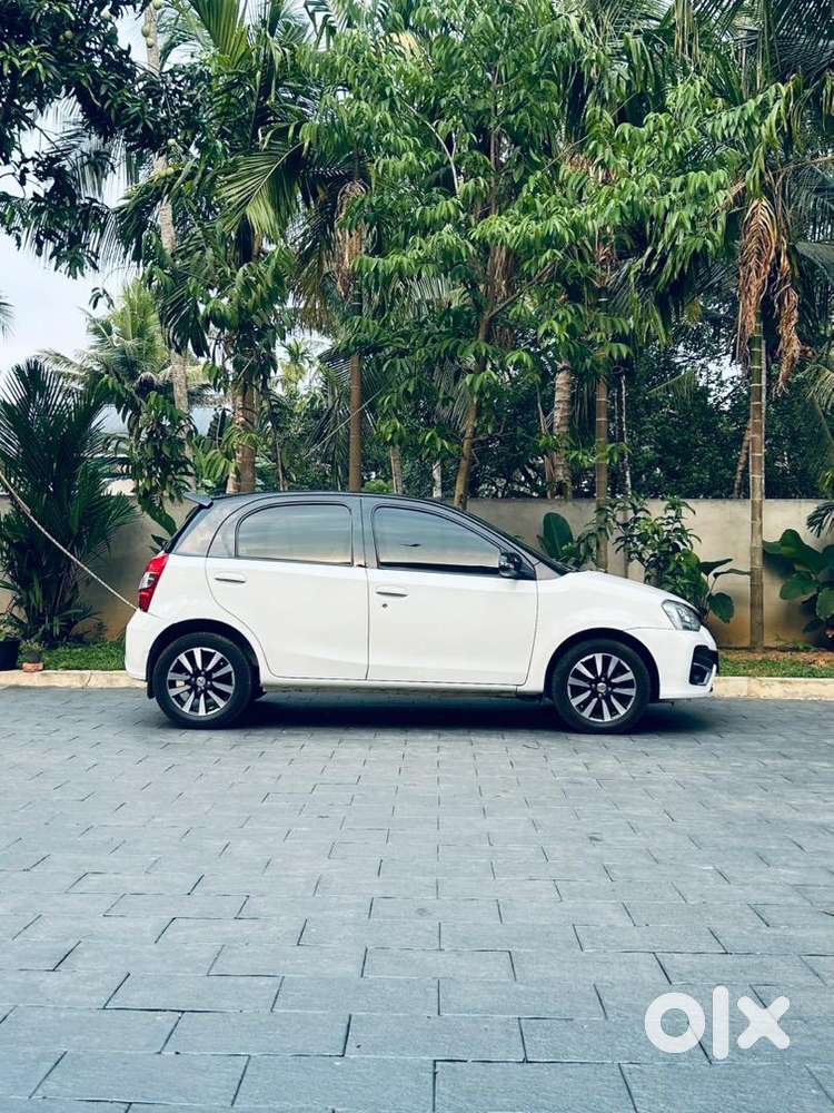 Toyota Etios Liva 2017 Diesel 62500 Km Driven