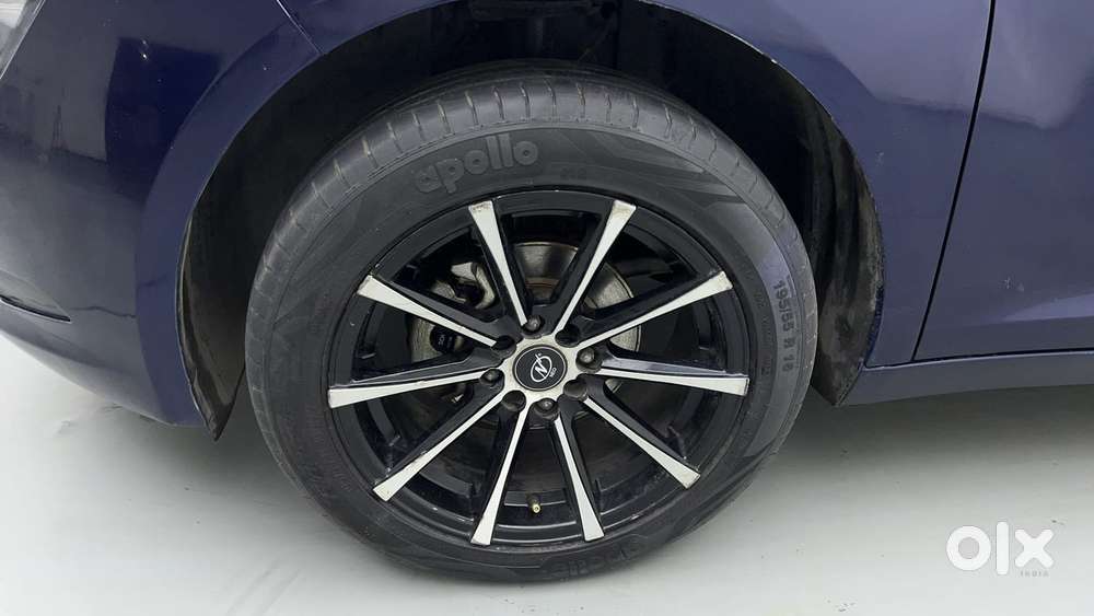 Tata Altroz 1.2 Xza Plus, 2022, Petrol