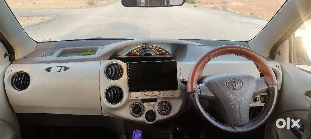 Toyota Etios 2014 4 New Apollo Tyres