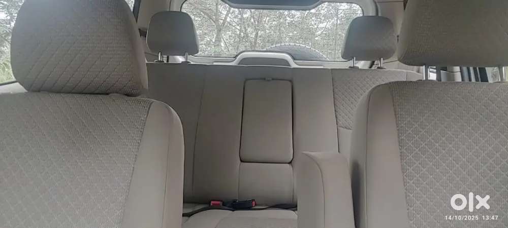 Good Condition, Fancy Number, No Accident 7 Seating Capacity