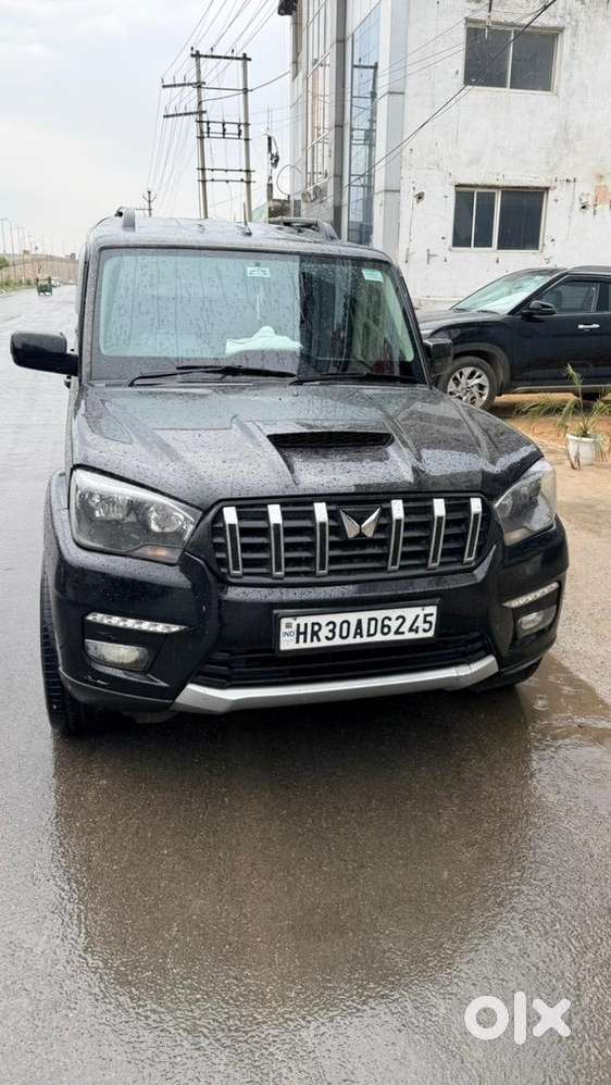 Mahindra Scorpio Classic 2025 Diesel 320000 Km Driven