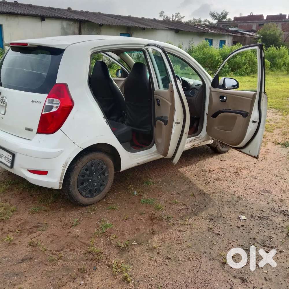 Hyundai I10 Sportz 2013 Km