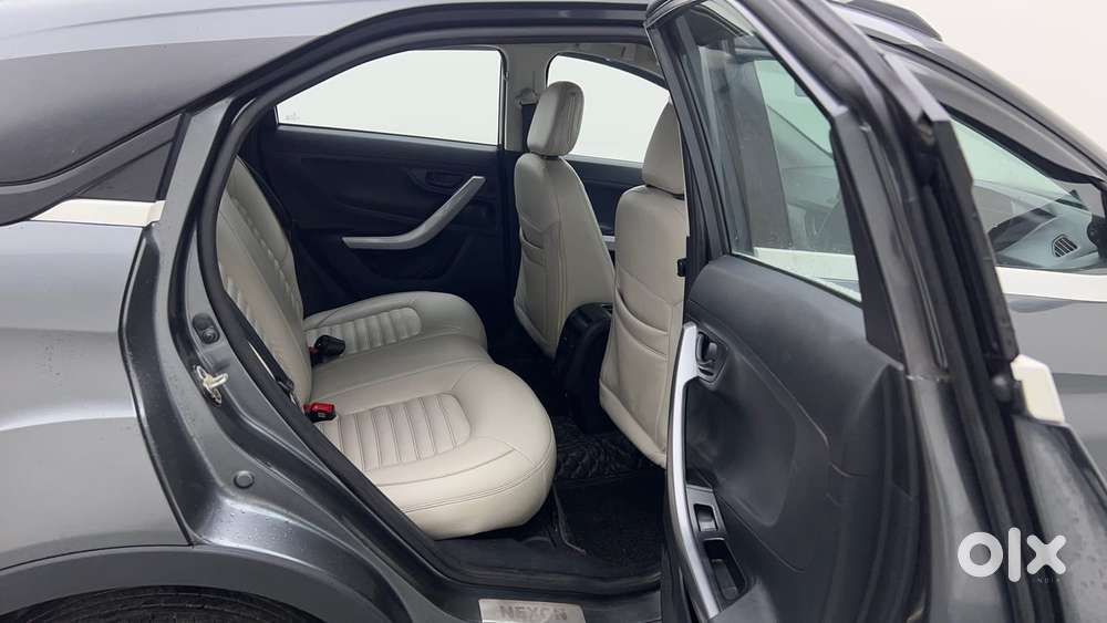 Tata Nexon 1.2 Revotron Xma Amt (s), 2022, Petrol