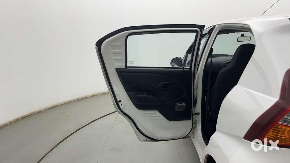 Datsun Redigo T Option, 2017, Petrol