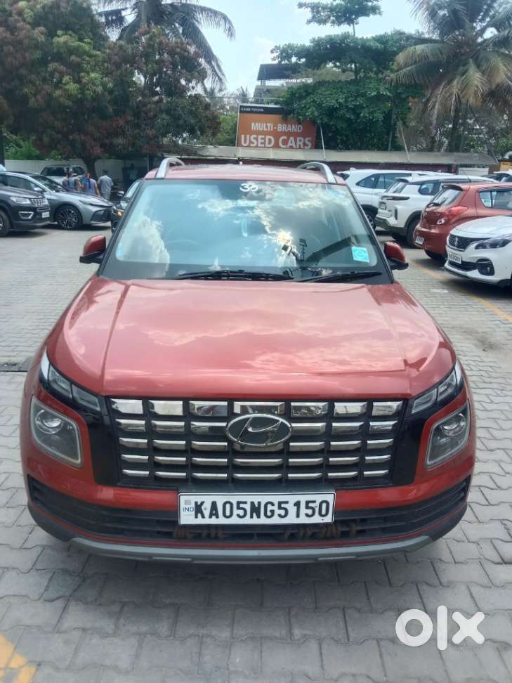 Hyundai Venue Sx Mt, 2023, Petrol