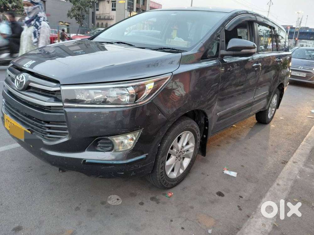 Toyota Innova Crysta 2.4 G Mt 8s, 2016, Diesel