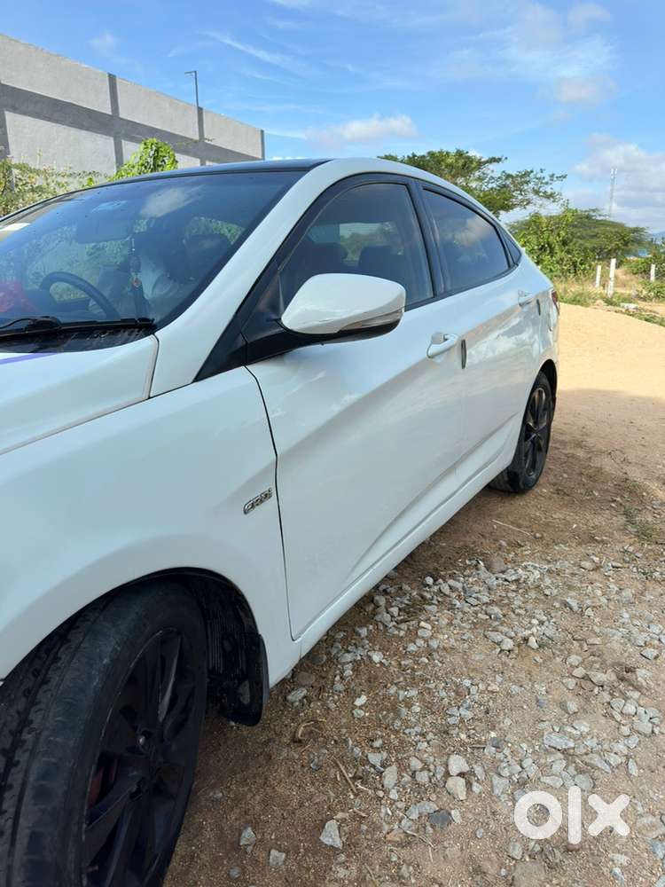Hyundai Fluidic Verna 2013
