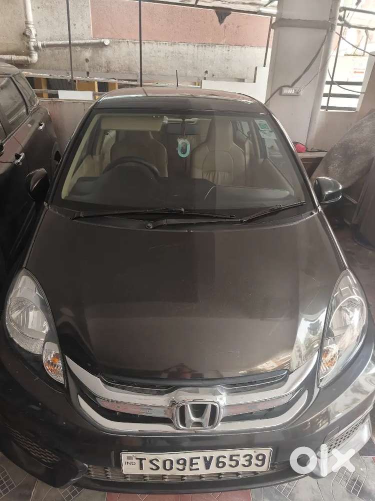 Honda Amaze Privilege Edition At 4.39 Lacs Only