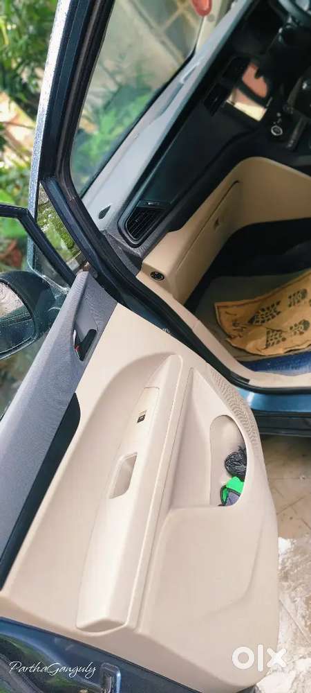 Mahindra Marazzo Diesel 2019 Variant Life Time Tax