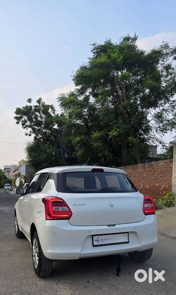Maruti Suzuki Swift Vxi 1.2 Abs Bs-iv, 2023, Petrol