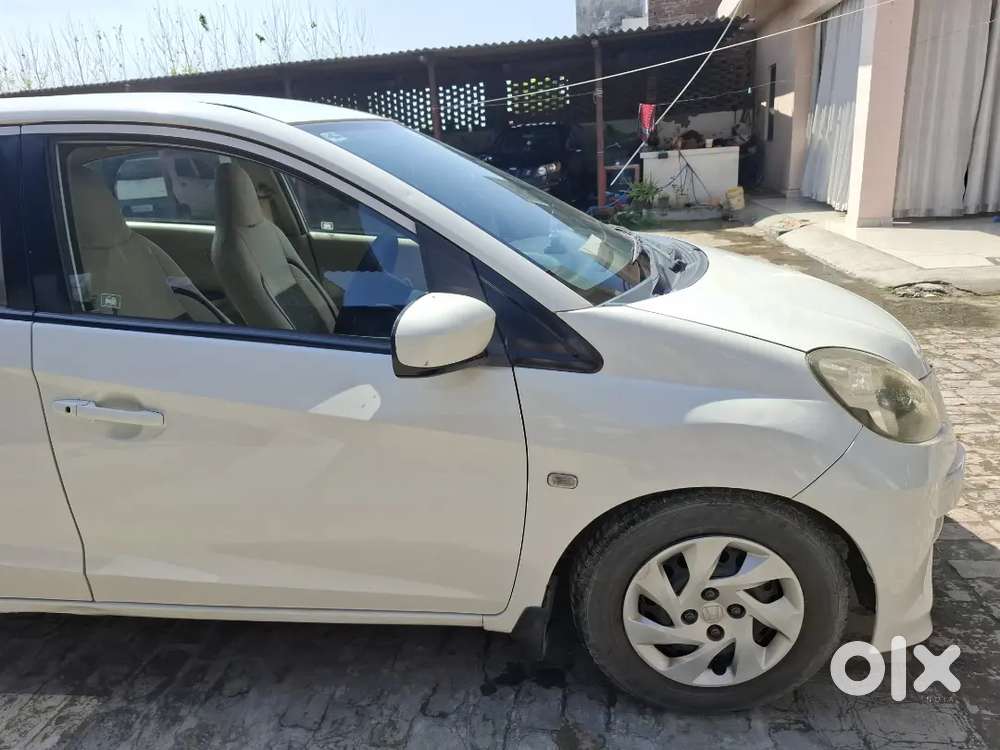 Honda Amaze 2015 Diesel Well Maintained