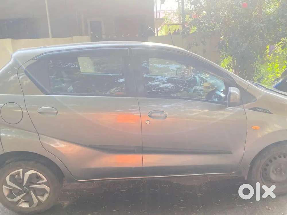 Full Showroom Service Ladies Driving3, Car