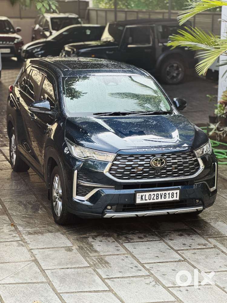 Toyota Innova Hycross 2.0 Zx (o) Hybrid 7 Str, 2024, Petrol