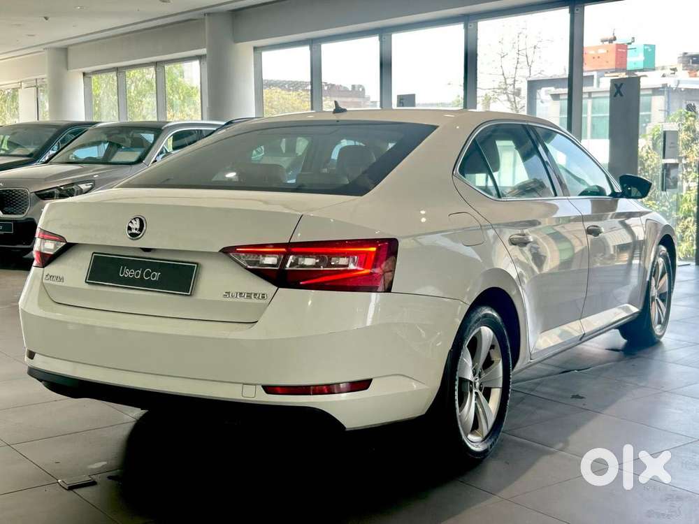 Skoda Superb Style 1.8 Tsi At, 2018, Petrol