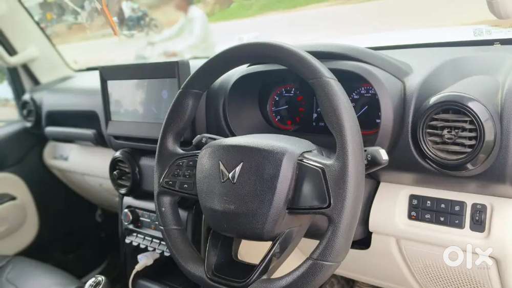 Mahindra Thar Roxx 2025