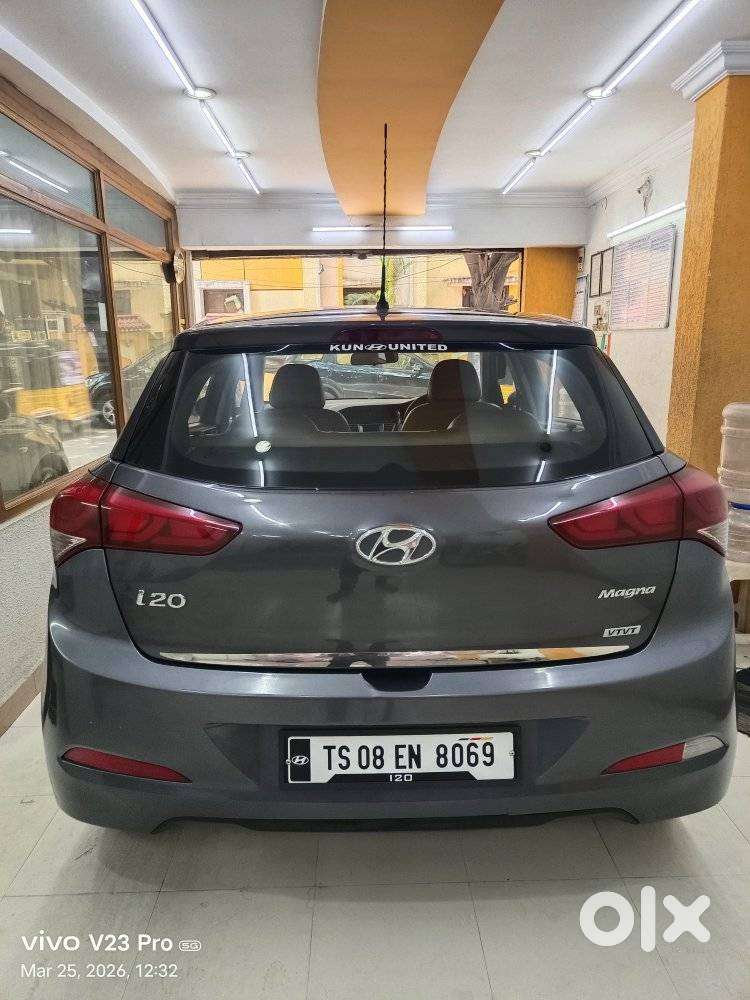 Hyundai I20 Magna 1.2 Mt, 2015, Petrol