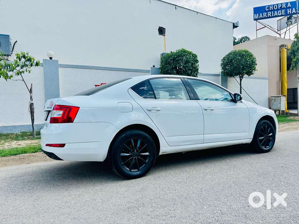 Skoda Octavia Elegance 2.0 Tdi At, 2013, Diesel
