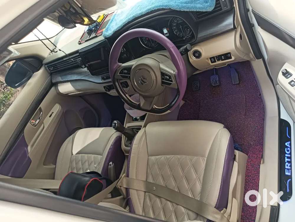 Maruti Suzuki Ertiga Zxi 2022 - Manual Petrol