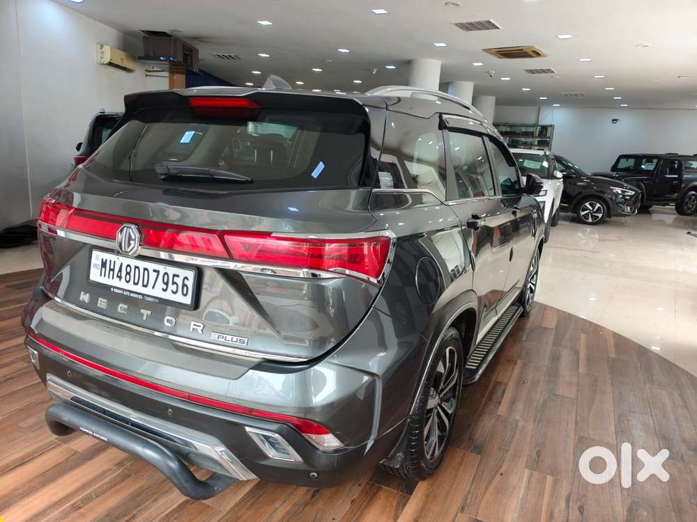 Mg Hector Plus Sharp Pro 1.5 Turbo Petrol Cvt 7 Str, 2024, Petrol