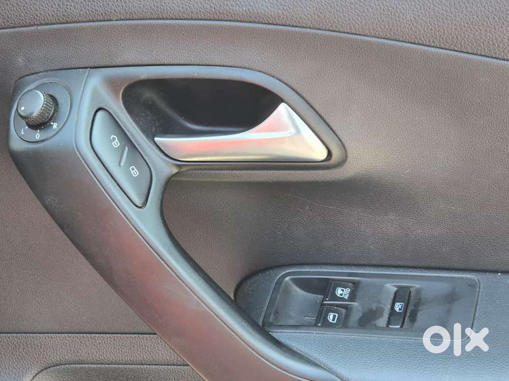 Volkswagen Polo 1.0 Tsi Comfortline At, 2021, Petrol