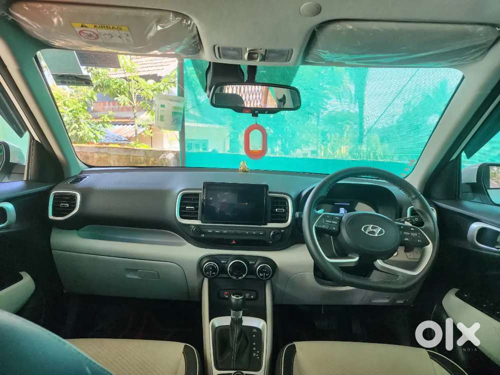 Hyundai Venue 2025 Petrol Automatic Dct
