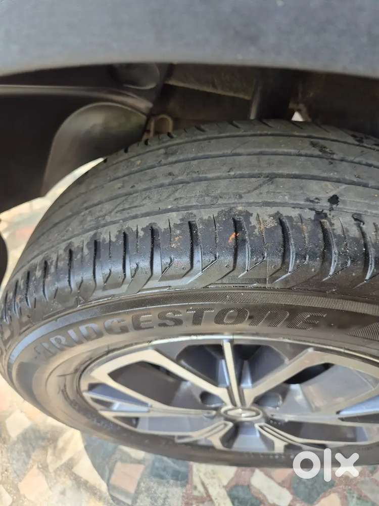 Showroom Condition ,self Used Showroom Servie Only