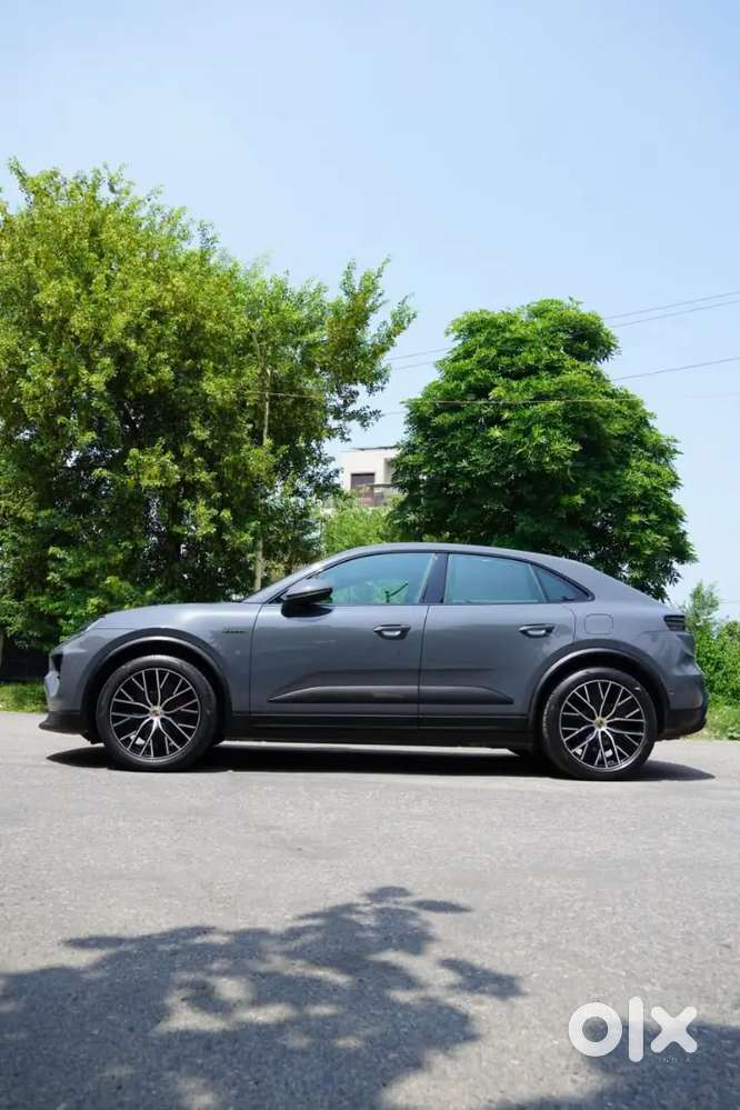 Porsche Macan Ev 4s  2025