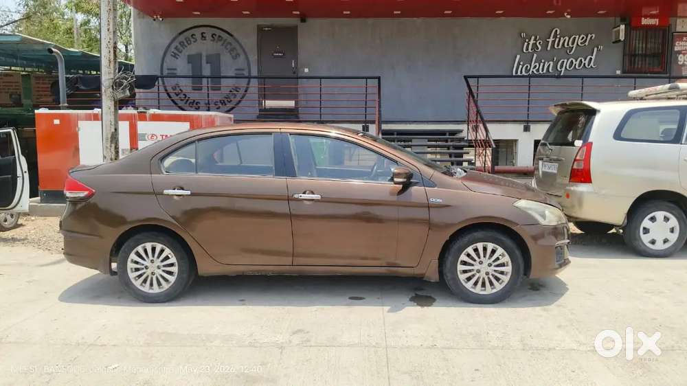 Well Maintained Luxery Sedan 23 Milage