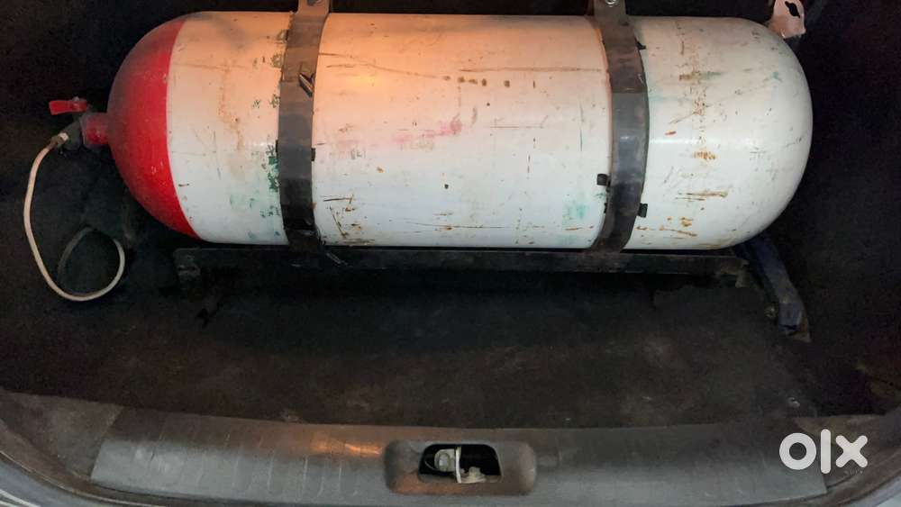 Maruti Suzuki Swift Dzire 1.2 Vxi Bsiv, 2016, Cng & Hybrids