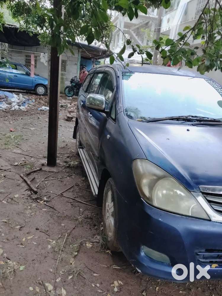 Toyota Innova 2.0 Petrol 2005