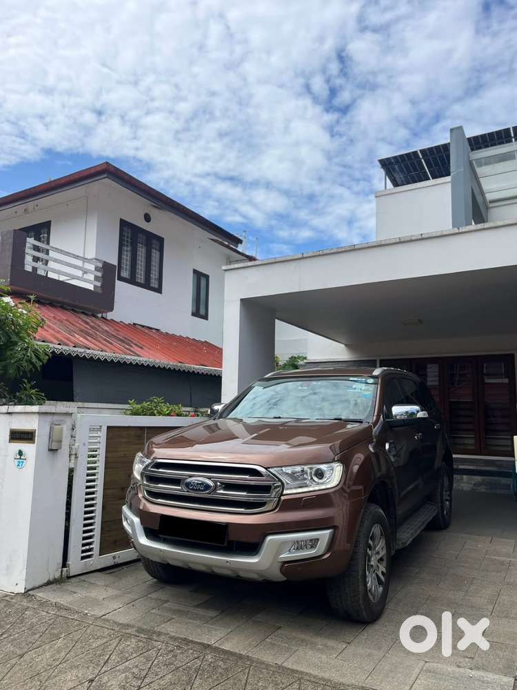 Ford Endeavour 2016