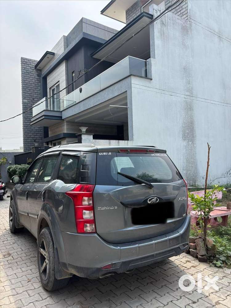 Mahindra Xuv500 2015