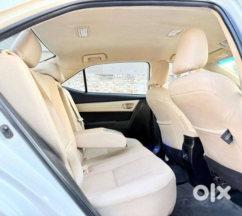 Toyota Corolla Altis [2014-2017] 1.8 G Cvt, 2017, Petrol