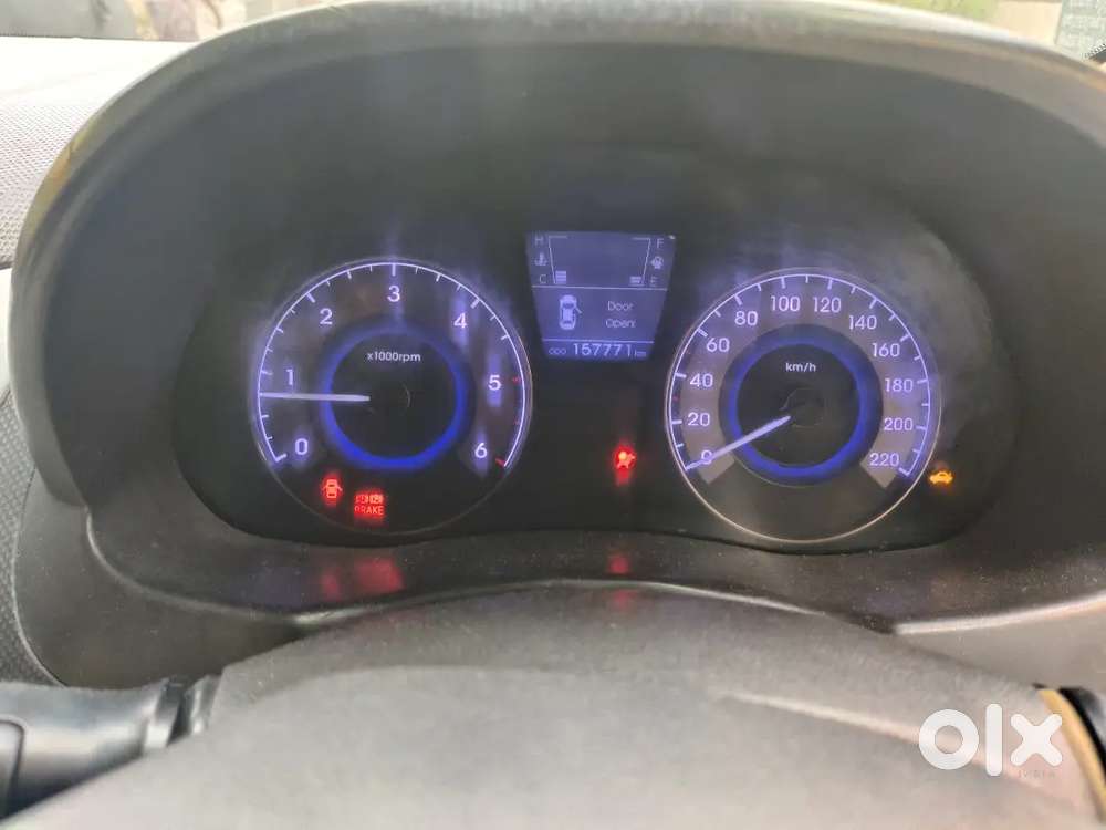 Hyundai Verna Diesel 2012 ( Top End )