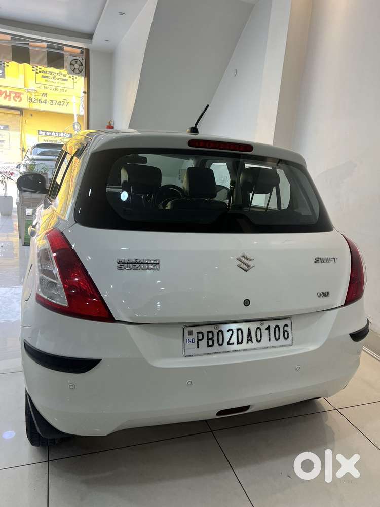Maruti Suzuki Swift 1.2 Vxi (o), 2016, Petrol