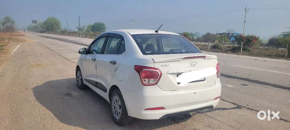 Super Condition One Hand Usses
Petrol With Cng On Papper