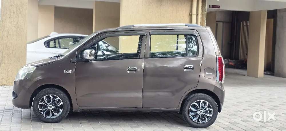 Maruti Suzuki Wegnar 
Vxi
 Single Owner   
Insurances Yes