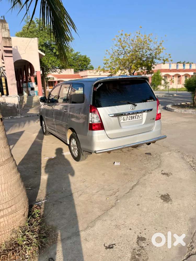 Toyota Innova 2012 Diesel 280000 Km Driven