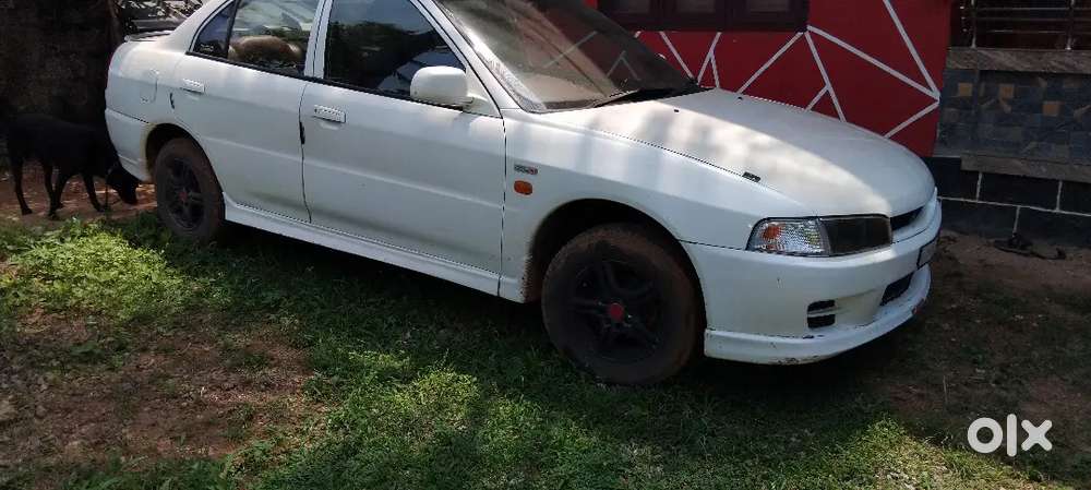 Mitsubishi  Lancer